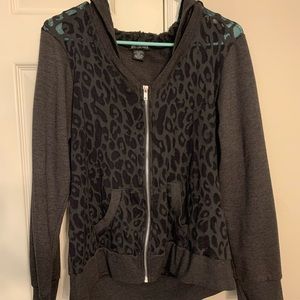 LEOPARD JACKET WITH ZIPPER 😍🖤